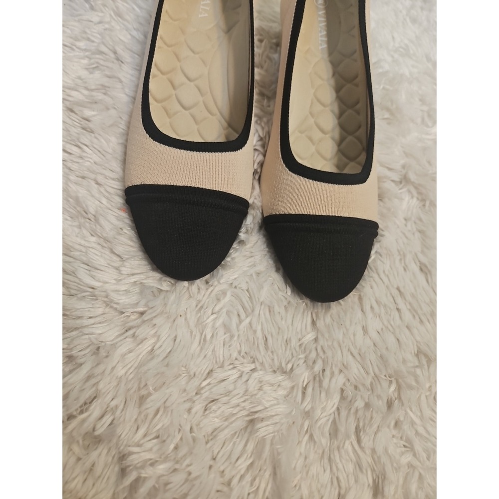 Vivaia Julie Round-Toe‎ Chunky Heels Beige Black Women's ARCH Pro  Size 8.5 - Picture 2 of 12